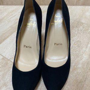 WOMENS SIZE 7 CHRISTIAN LOUBOUTIN PUMPS - USED